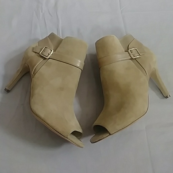 Marc Fisher Heels - Picture 2 of 6